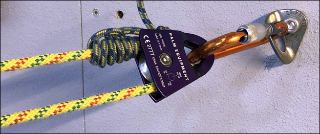 Small PMP pulley for kayakers